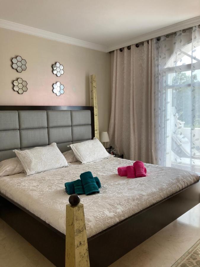Appartement Aloha Gardens Townhouse à Marbellac Extérieur photo